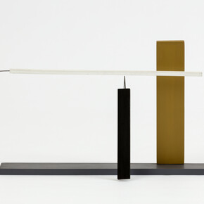 Bruno Munari (1907-1998)
Sensitiva, 1940-1990, Ed. 45/100 + AP
Madeira pintada e arame
[Painted wood and wire]
21 x 50 x 10 cm [8 1/4 x 19 5/8 x 3 7/8 in.] 