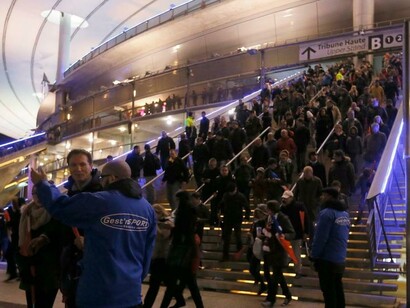 París. El público desaloja el Estadio de Francia la noche del 13 de noviembre