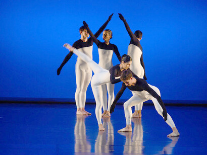 CNDC Angers, Beach Birds by Merce Cunningham, ph. Andrea Macchia/Bolzano Danza