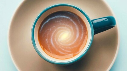 Una taza de café puede contener una galaxia