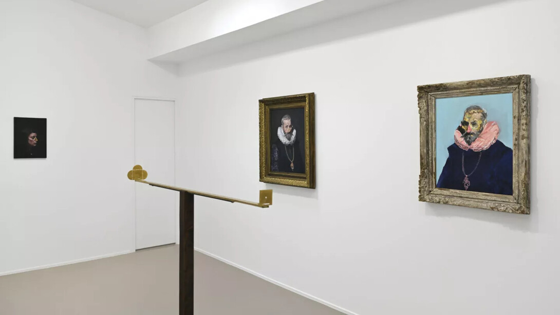 Youcef Korichi, Alidade de nuit, vue d'exposition. Avec l'aimable autorisation de Suzanne Tarasieve