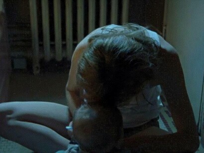 Alba Rohrwacher in Hungry Hearts, regia di Saverio Costanzo, 2014