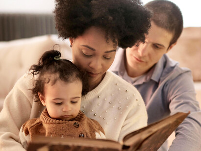 A los niños debe ofrecérseles el mejor ambiente posible para cultivar sus mentes y desarrollar lo más posible sus aspectos genéticos