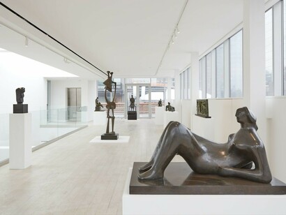 Henry Moore, Exhibition view. Courtesy of Davidson Gallery
