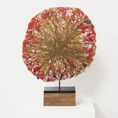 Sheila Hicks. Courtesy of Musée d'Art moderne de la Ville de Paris