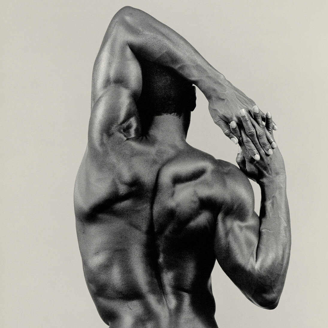 Robert Mapplethorpe (1946-1989), Derrick Cross, 1983, gelatin silver print, 48.5 × 38.2 cm. Promised gift of The Robert Mapplethorpe Foundation to the J. Paul Getty Trust and the Los Angeles County Museum of Art.
© Robert Mapplethorpe Foundation. Used by permission.