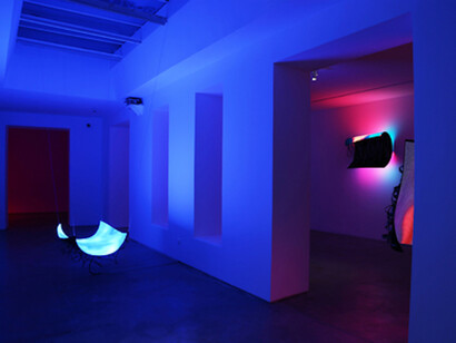 Daniel Canogar, Exhibition view. Courtesy of Galería Max Estrella