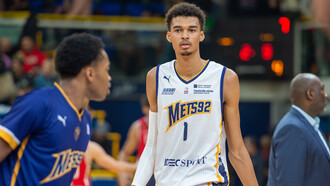 Victor Wembanyama. Tous les passionnés de basket français suivent avec attention les premiers pas de Victor Wembanyama sur les terrains outre-atlantique © By Thomas Savoya - CC BY-SA 2.0