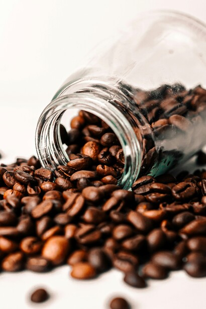 Con un forte focus sull'etica e la responsabilità sociale, Lucaffè devolve parte dei suoi ricavati in beneficenza, dimostrando che l'eccellenza può andare di pari passo con l'impegno sociale