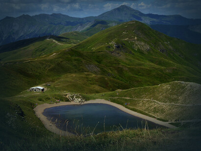 Fanano Lago Scaffaiolo en los Apeninos en la provincia de Módena, Italia