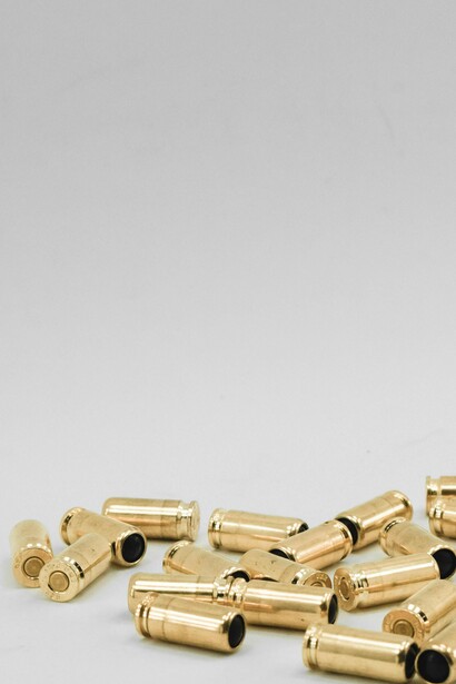 La policía contabilizó más de veinte casquillos