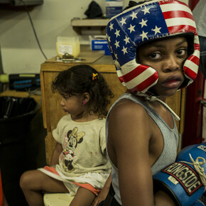 Alex Webb, Philadelphia, Rock ministries boxing club, 2016. Courtesy of Philadelphia Museum of Art