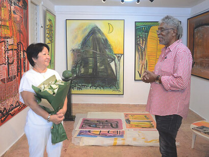 Flora Fong recibe el Premio Nacional de Artes Plásticas en Cuba