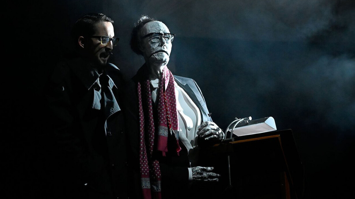 Böhm. Mit freundlicher genehmigung des Deutschen Theaters