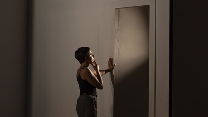 Rappresentazione scenica della rivisitazione di 'Otello' a cura di Andrea Baracco