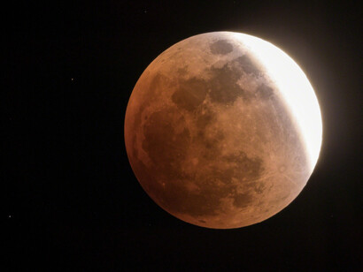 Faces of the Moon. Courtesy of Onishi Gallery
