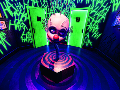 Tim Burton’s labyrinth, vista della mostra. Per gentile concessione della Letsgo Company