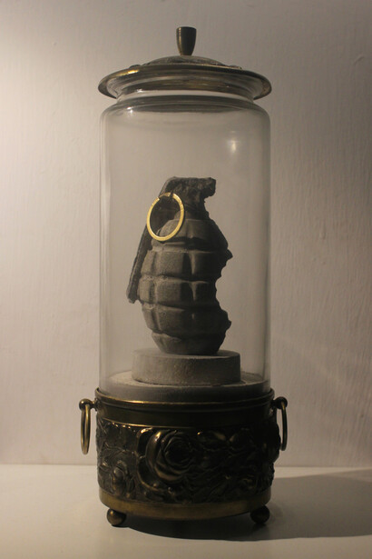 Francesco Petrone, Peccato originale