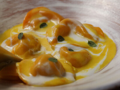Ravioli with Cannellini Beans, saffron and sour cream