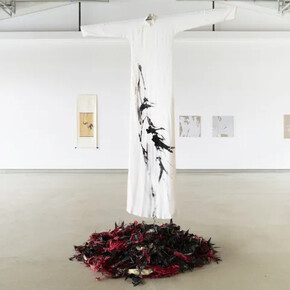 Shan Fan, Bambus im portrait, ausstellungsansicht. Mit freundlicher genehmigung von Tom Reichstein Contemporary