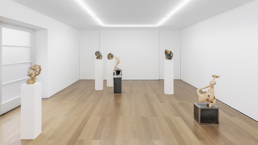 Raphael Weilguni, Cloud, exhibition view. Courtesy of Galerie Rüdiger Schöttle