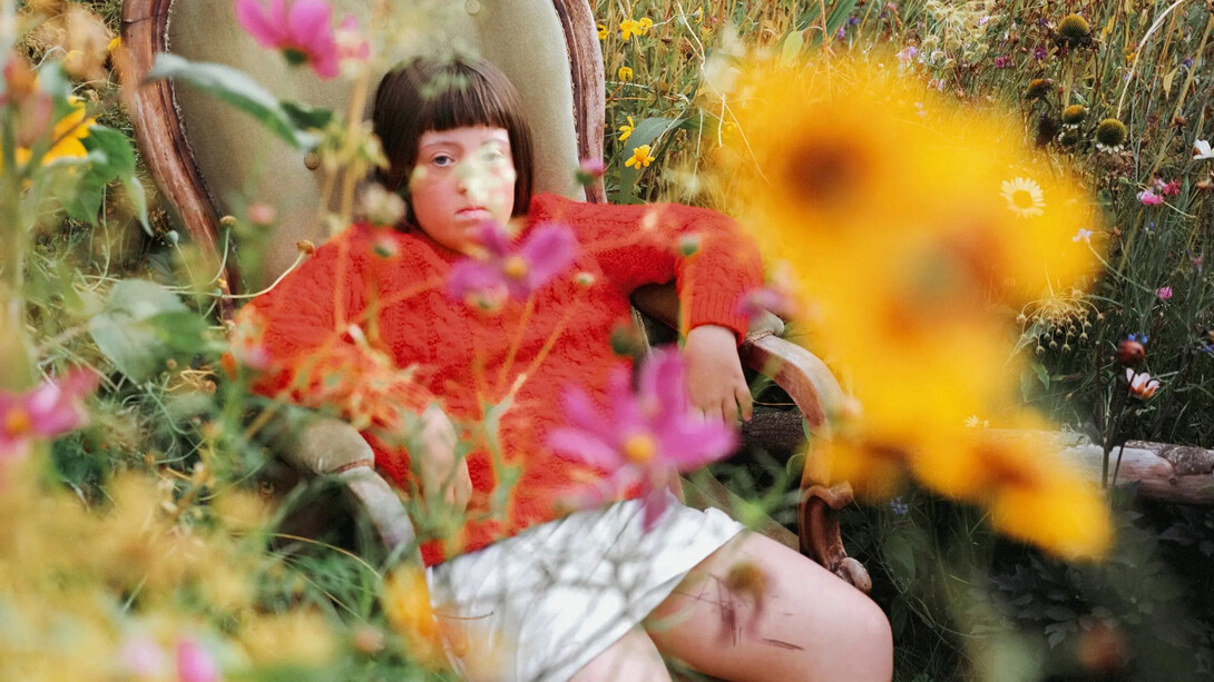 Siân Davey, The garden. Courtesy of The Photographers' Gallery