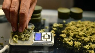 Una sociedad más decantada a su favor y los ingresos de la legalización son las razones que explican el cambio de actitud de las autoridades estadounidenses