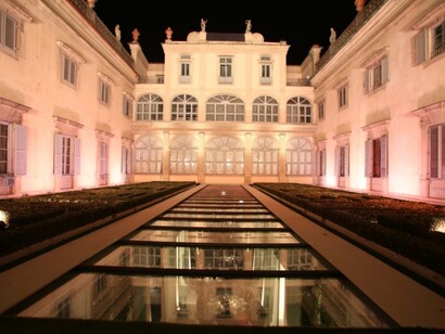 Facciata Biaf. È stato un modo di salvare un’opera d’arte valida ma che, per mancanza di fondi pubblici, sarebbe stata destinata ad un deterioramento forse irreversibile