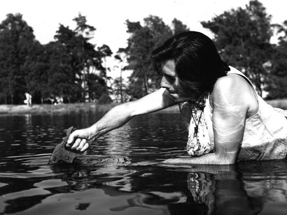 Fabrizio Plessi, Segare il Lago Stichter in due parti uguali, action, photography, 1975
