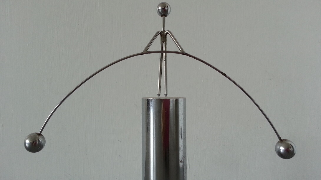 Eventos como el colapso de la criptomoneda LIBRA y las inundaciones en Bahía Blanca han puesto a prueba la capacidad de respuesta del gobierno argentino. Análisis de las luces y sombras de la administración