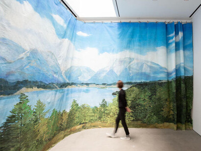 Voice of America. Courtesy of Gladstone Gallery