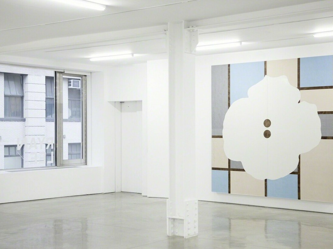 Donald Sultan, Exhibition view. Courtesy of Ryan Lee