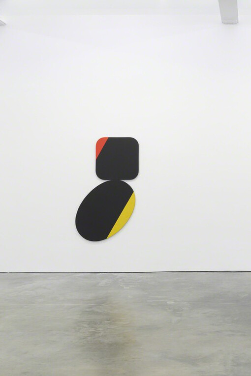 Leon Polk Smith, Exhibition view. Courtesy of Lisson Gallery