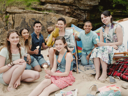 UK Cast taking break between sets