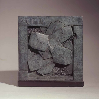 Gio' Pomodoro, Sole Albero, 2000, bronzo patinato verde, 38,5 x 32,5 x 31 cm