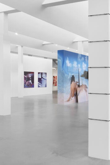 Exhibition view "Behind the Screen“, Photo: Jens Ziehe
