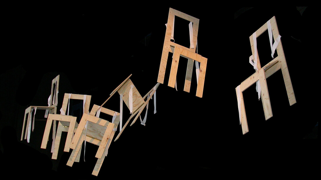 Gianni Pettena, Wearable Chairs