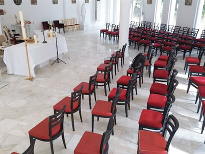 Nel Simbolo della Pace - La Chiesa, Nigeria. La realizzazione di Poite-Noire è un intervento edilizio di piccola dimensione, soprattutto se rapportato agli interventi di Stato realizzati in altri Paesi, ma è sicuramente originale ed ha anticipato i tempi di quasi tutte le successive importanti opere