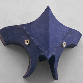 Rand Hardy, Blue thing, 2014, aquaresin and pigment, 45,72 x 55,88 x 25,4 cm