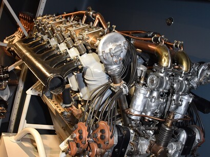 Engines, power to fly! Exhibition view. Courtesy of Ingenium. The Canada Aviation and Space Museum