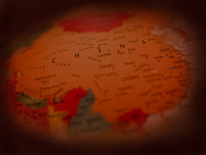 China uses a skillful combination of soft (the new Silk Road) and hard power (with the strengthening of its military capacity)