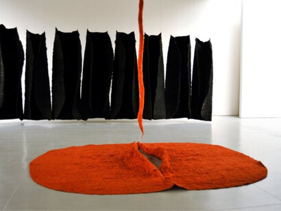 Magdalena Abakanowicz, "Black Environment (Abakan)", 1970-1978 and “Abakan Orange”, 1971