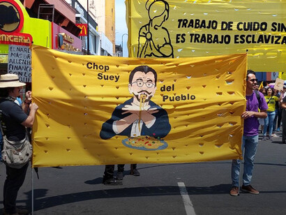 Manifestantes en contra el Proyecto de Ley que contempla jornadas de trabajo de 12 horas en Costa Rica