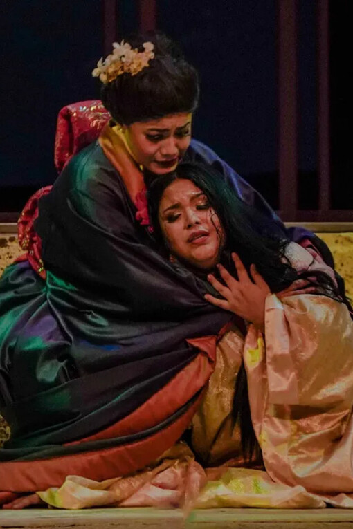 La interpretación de la soprano venezolana Grace Terán en el rol principal logró emocionar a gran parte del público, que respondió con una ovación sostenida