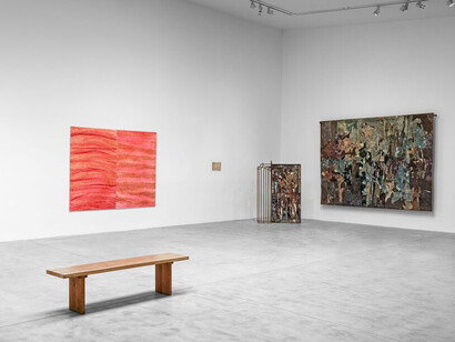 Various artists, An uncommon thread, exhibition view. Courtesy of Hauser & Wirth 