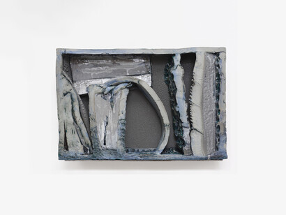 Arlene Shechet, Touching ground: kind of blue. Courtesy of Galerie Lelong