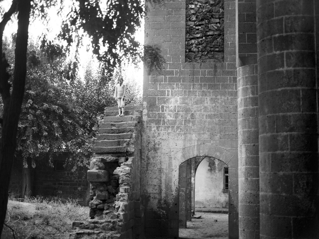 Kathryn Cook, A young girl stands on the ruin of the Surp Giragos Armenian Church in Diyarbakir, Turkey, which was subsequently reconstructed with the encouragment of the city. A significant community once flourieshed in this south-eastern province.