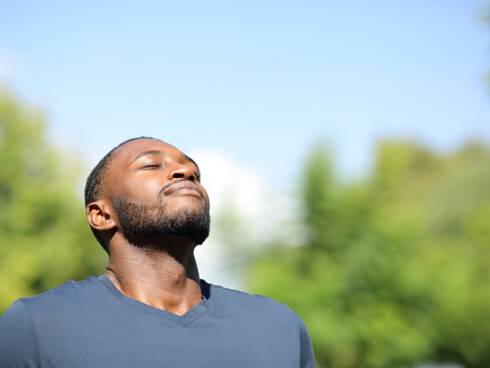 Trova almeno 5 minuti al giorno da dedicare a te stesso e al tuo respiro in completa tranquillità