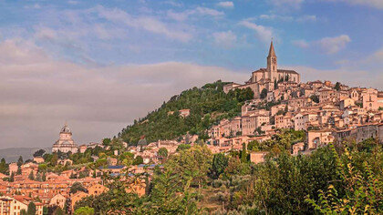 La Semana de Cortona, fundada en 1985 por el profesor Pier Luigi Luisi