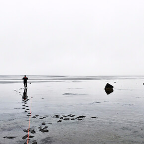 Neil Folberg, Measuring the Distance to the Horizon from Land's End, 2016. Courtesy of Vision Neil Folberg Gallery